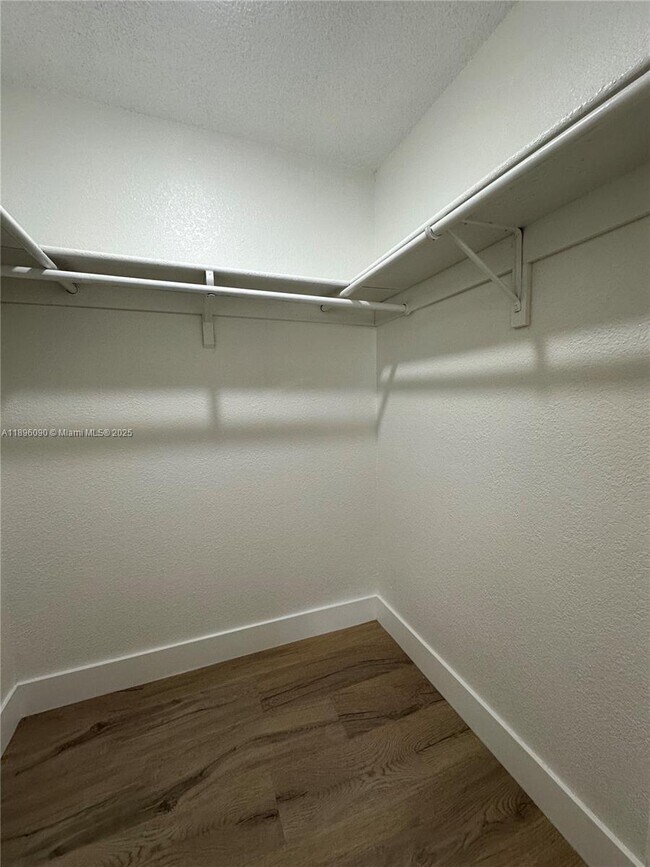 Building Photo - 116 NW 2nd Ave