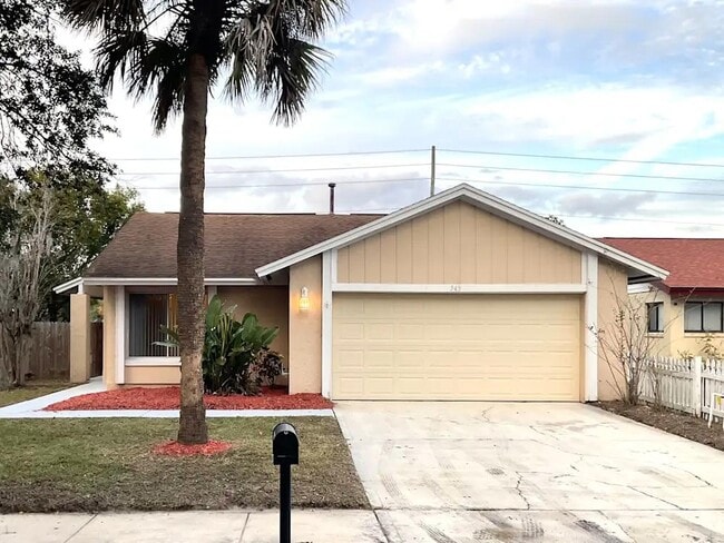 Building Photo - 341 Kantor Blvd