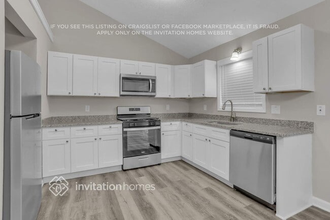 Building Photo - 6017 Happy Trails Ct