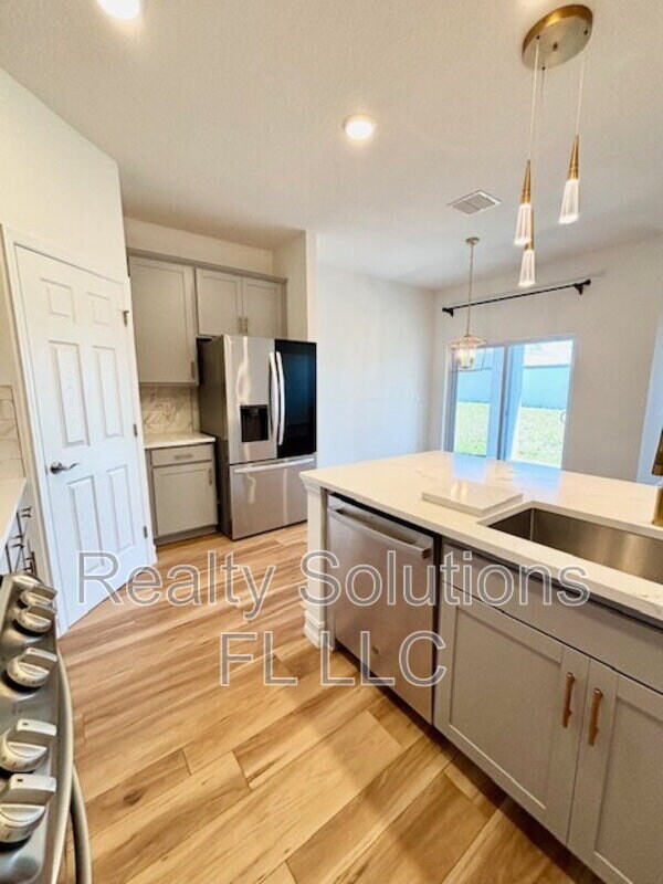 Building Photo - 1616 Blue Lagoon Cir