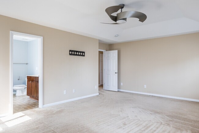 Building Photo - 117 Woodtrellis Ct