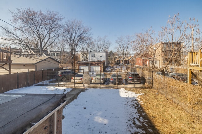 Building Photo - 6416 S St Lawrence Ave