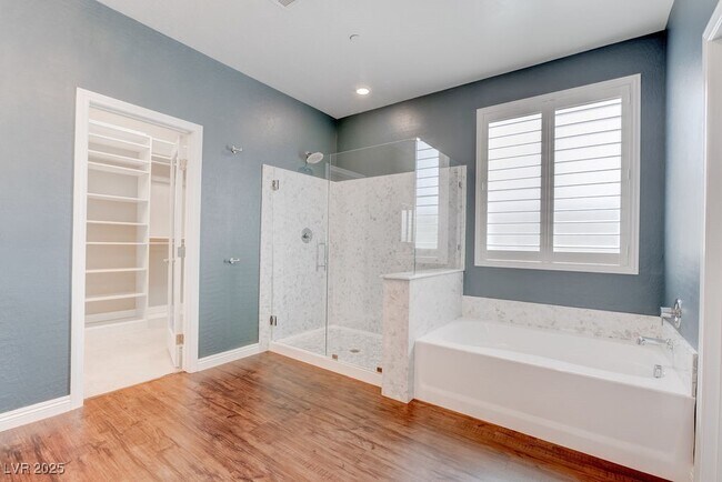 Building Photo - 2489 Cingoli St