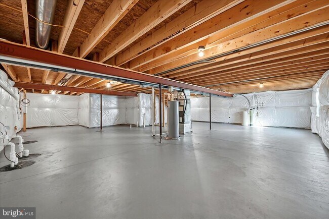 Building Photo - 313 Switchgrass Ct