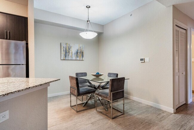 Building Photo - 257 S Seneca Blvd