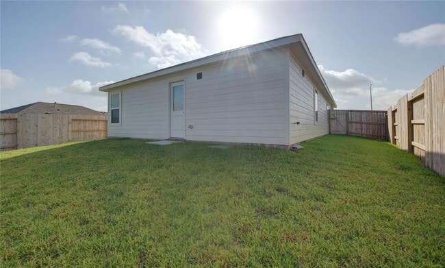 Building Photo - 640 Magnolia Creek Dr