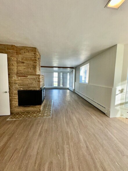 Building Photo - 610 Maple Ave