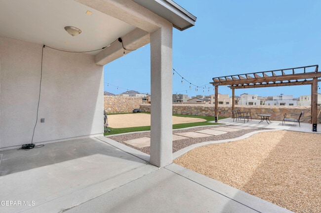Building Photo - 7846 Enchanted Ridge Dr