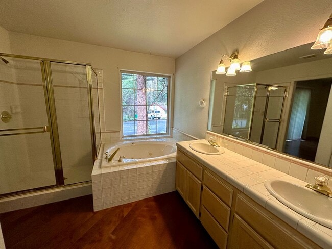 Building Photo - Downtown Nevada City Home Walking Distance...