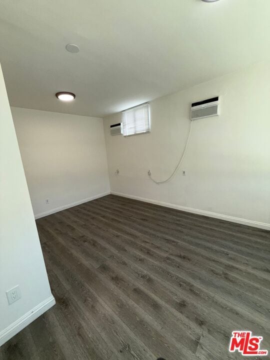 Building Photo - 6006 W Pico Blvd