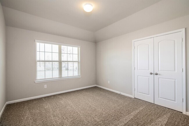 Building Photo - 28011 Langsdale Ct