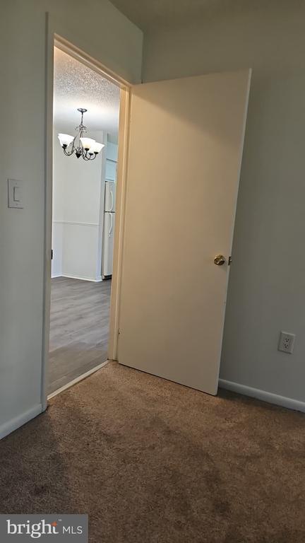 Building Photo - 909 Ravens Crest Dr