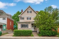 Building Photo - 5 bed 2 bath - Great Brookline location.  ...