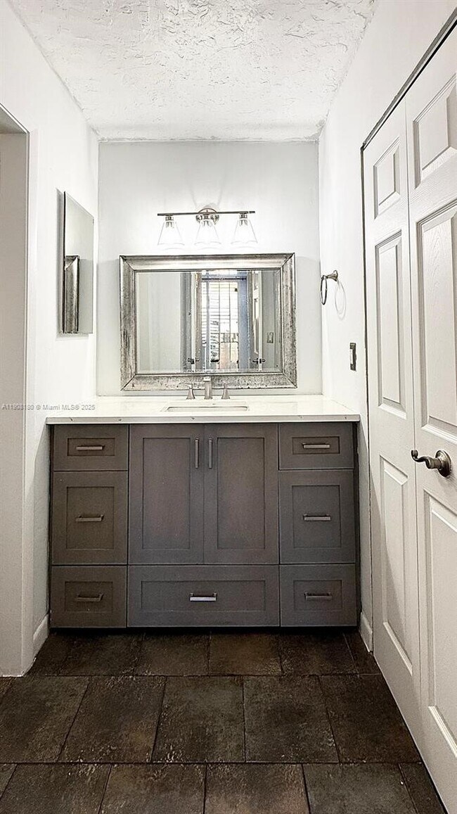 Building Photo - 1727 Village Blvd