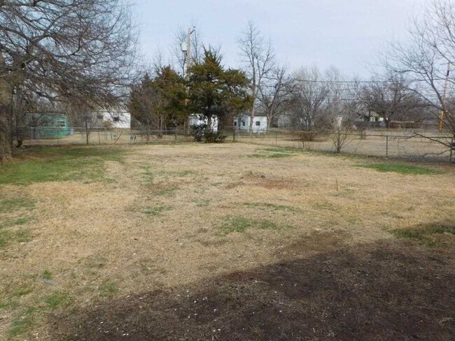 Building Photo - 1509 NW Williams Ave