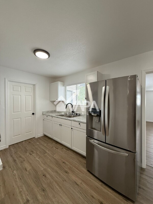 Building Photo - 315 Jamaica Dr