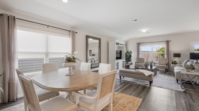 Building Photo - 221 Cordova Xing