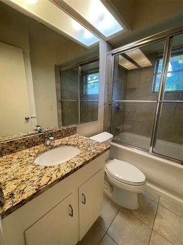 Building Photo - 1303 Northlake Dr