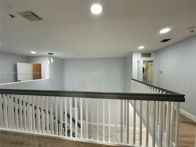 Building Photo - 17425 NW 75th Pl