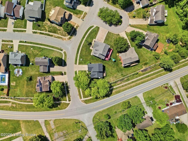 Building Photo - 4029 Orchard Lake Dr