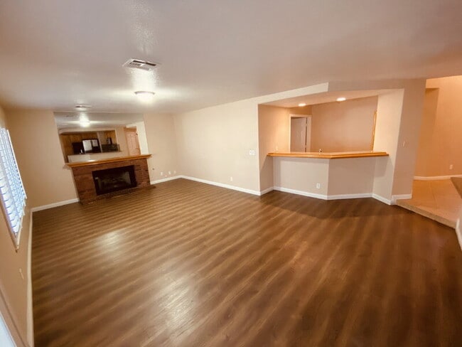 Building Photo - 8217 Ocean Terrace Way