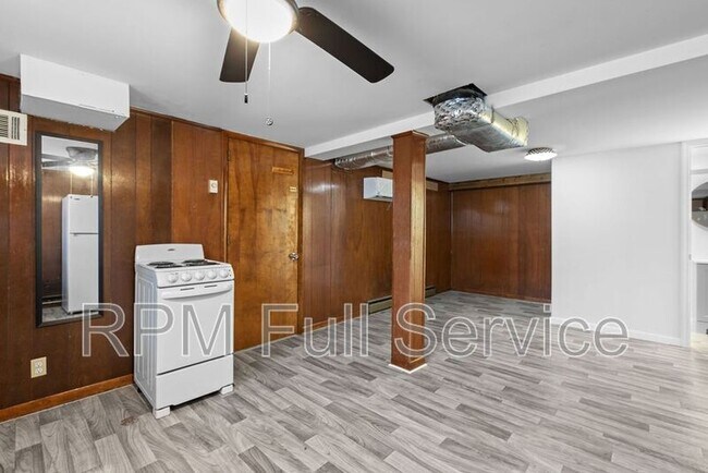 Building Photo - 3127 Larkspur Dr