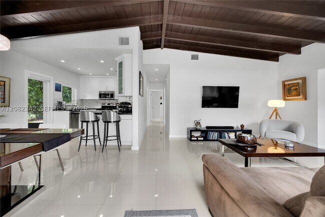 Building Photo - 6843 SW 53rd St