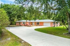 Building Photo - 115 36th Ct