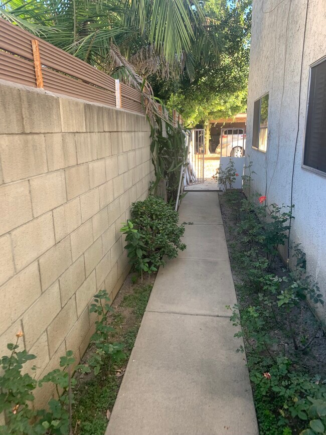 Building Photo - 1708 S Garfield Ave