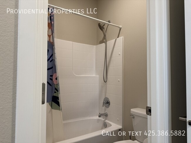 Building Photo - 12819 192nd Pl E