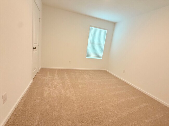 Building Photo - 24657 Monarch Forest Dr