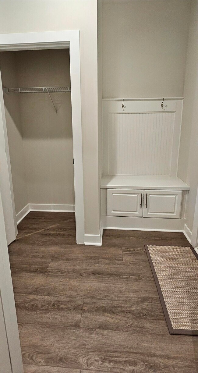 Building Photo - 2313 Hazel Wy