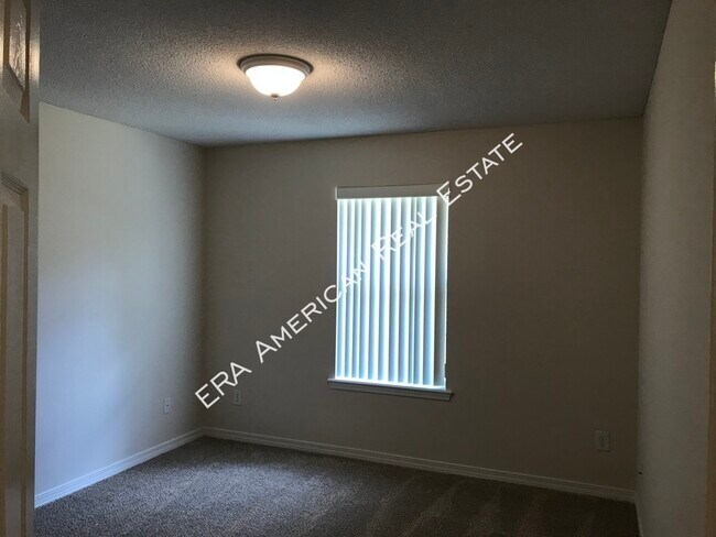 Building Photo - 2642 Hidden Creek Dr