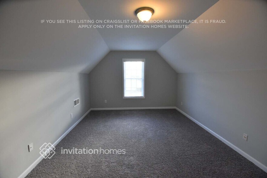 Building Photo - 175 Cedarhurst Rd