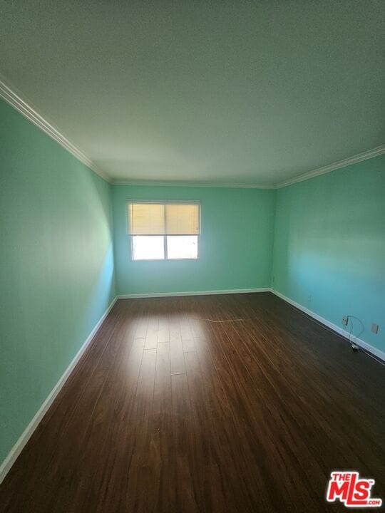 Building Photo - 5460 White Oak Ave