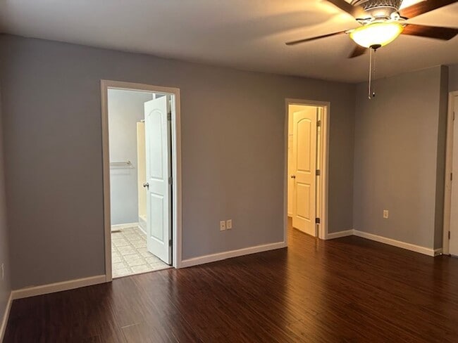 Building Photo - 6402 Creekbend Dr