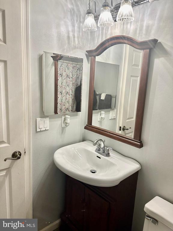 Building Photo - 14661 Rogers Ford Rd