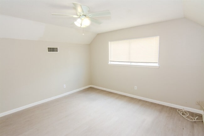 Building Photo - 11731 McLain Blvd