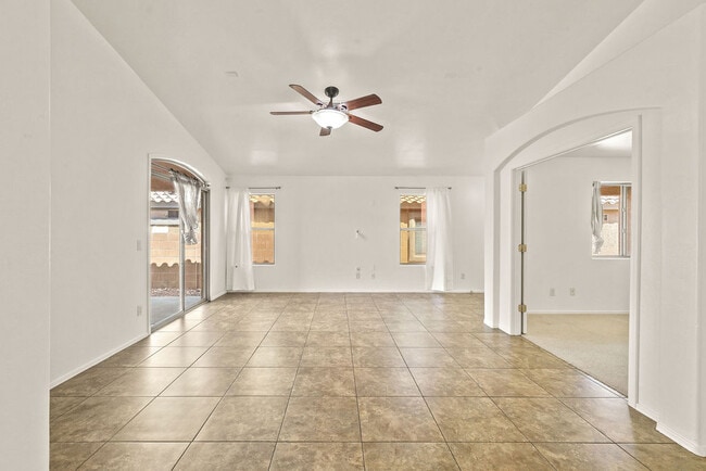 Building Photo - 13181 E Mesquite Flat Spring Dr