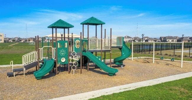 Building Photo - 388 Kendall Crest Dr