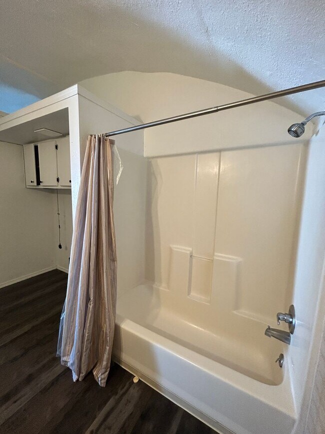 Building Photo - 576 3 Skalkaho Hwy