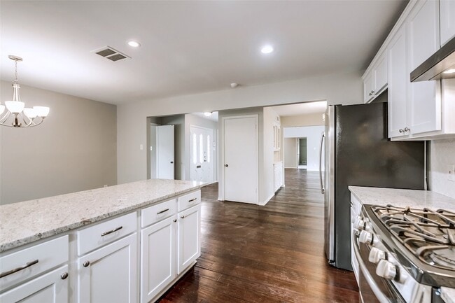 Building Photo - 6306 Highgate Ln