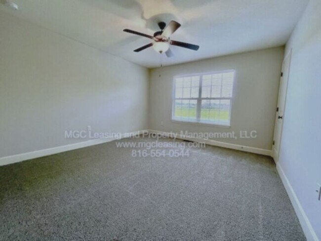 Building Photo - Timber Trails Townhomes | Available Now & Ready for Tours