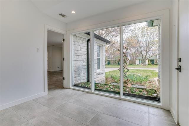 Building Photo - 2045 Marydale Rd