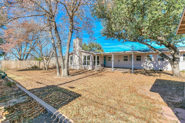 Building Photo - 2755 Rice Ave