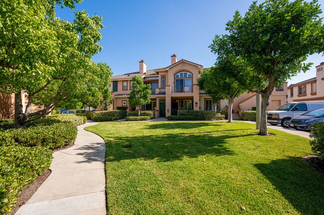 Building Photo - 104 Tropea Aisle