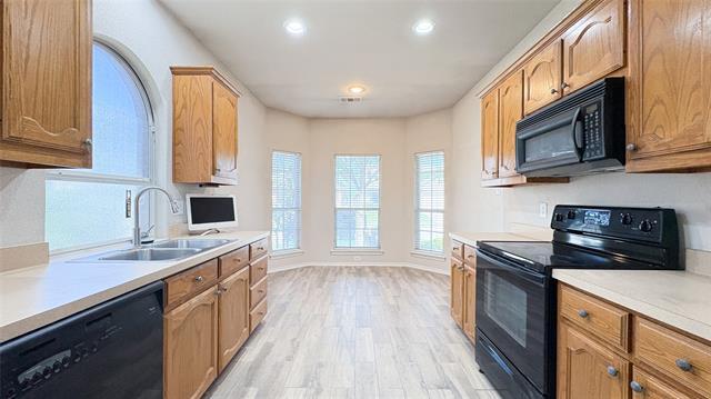 Building Photo - 2024 Haylee Dr