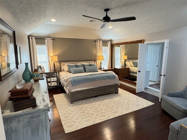 Building Photo - 16003 Escher Rd