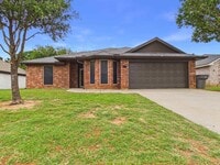 Building Photo - 5213 Air Force Dr