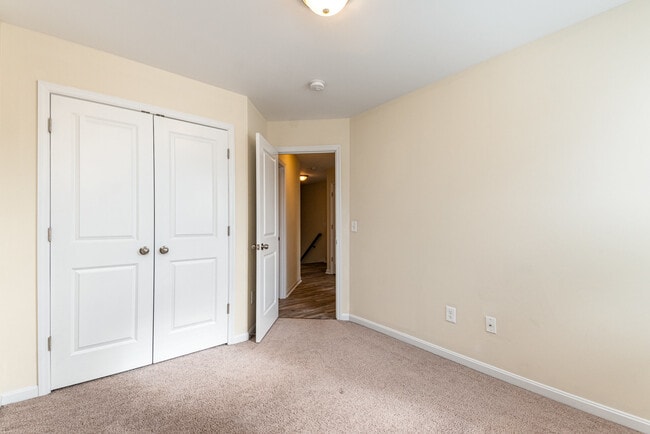 Building Photo - 487 S Arlington Rd